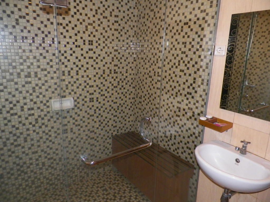 Ariandri Boutique Guesthouse Bandung Zimmer foto